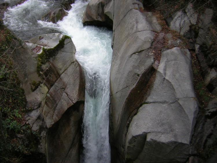 Fonds d'cran Nature Cascades - Chutes auzat ariege