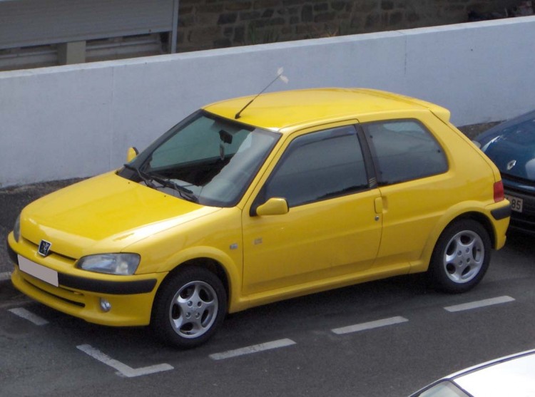 Fonds d'cran Voitures Peugeot 106 enfant terrible