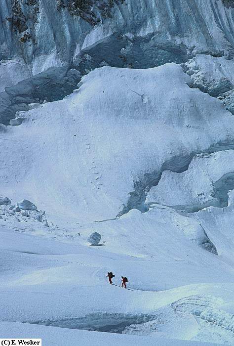 Wallpapers Nature Mountains Climbers in the valley of silence, Everest