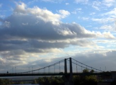 Wallpapers Constructions and architecture Un pont dans les nuages.