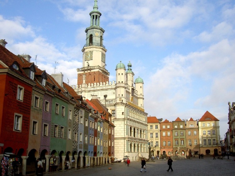 Fonds d'cran Voyages : Europe Pologne Grande place a Poznan