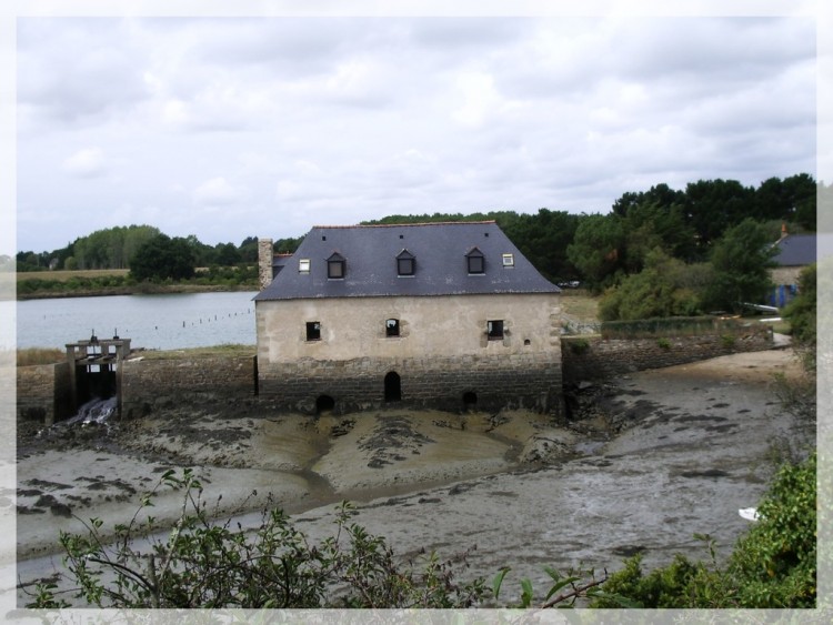 Fonds d'cran Voyages : Europe France > Bretagne Moulin  Eau