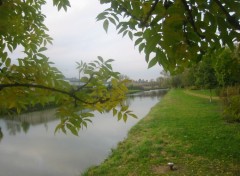 Fonds d'cran Voyages : Europe Promenade le long du canal - Seraucourt le grand