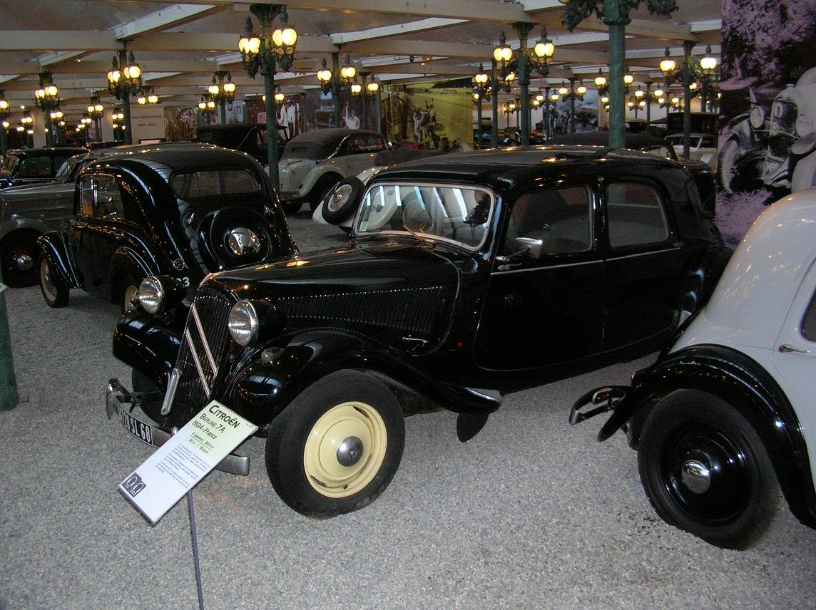 Fonds d'cran Voitures Voitures de collection Citron traction avant 11 CV