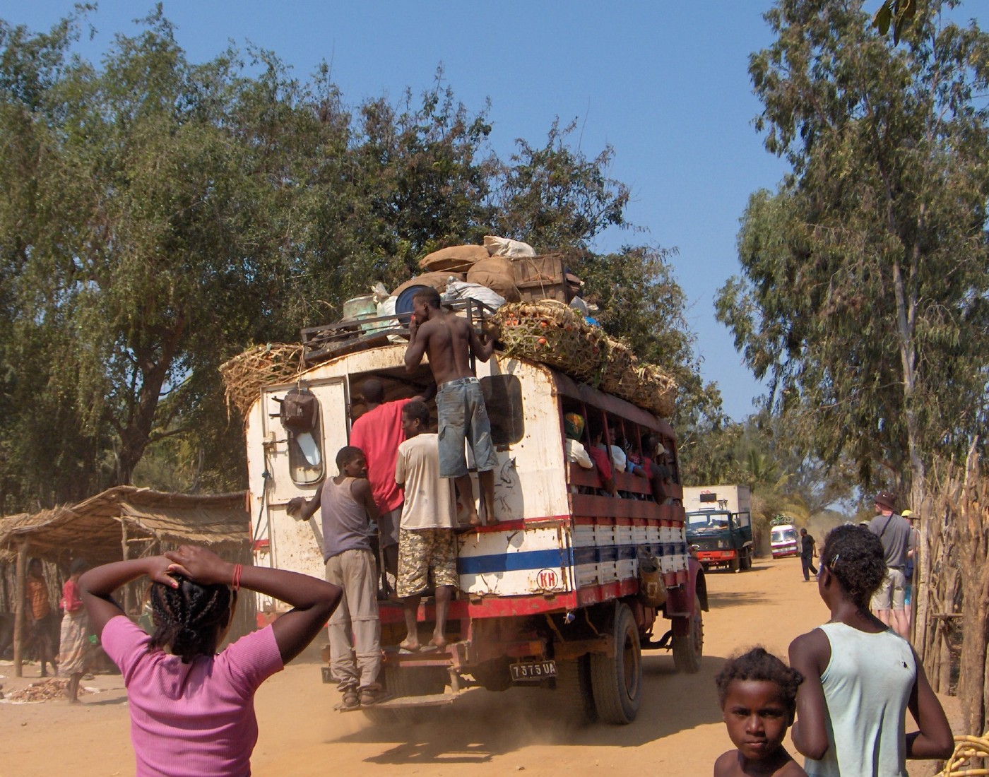 Fonds d'cran Voyages : Afrique Madagascar Vive le taxi-brousse !