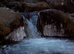 Fonds d'cran Nature Cascade du Cady 2