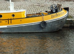 Fonds d'cran Bateaux bateau jaune