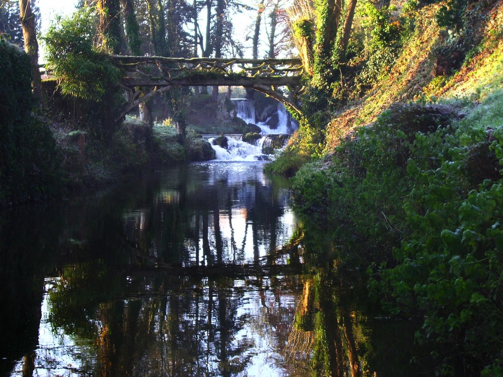 Fonds d'cran Constructions et architecture Ponts - Aqueducs petit pont du vast