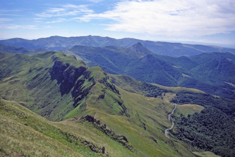 Wallpapers Trips : Europ France > Auvergne Le Cantal