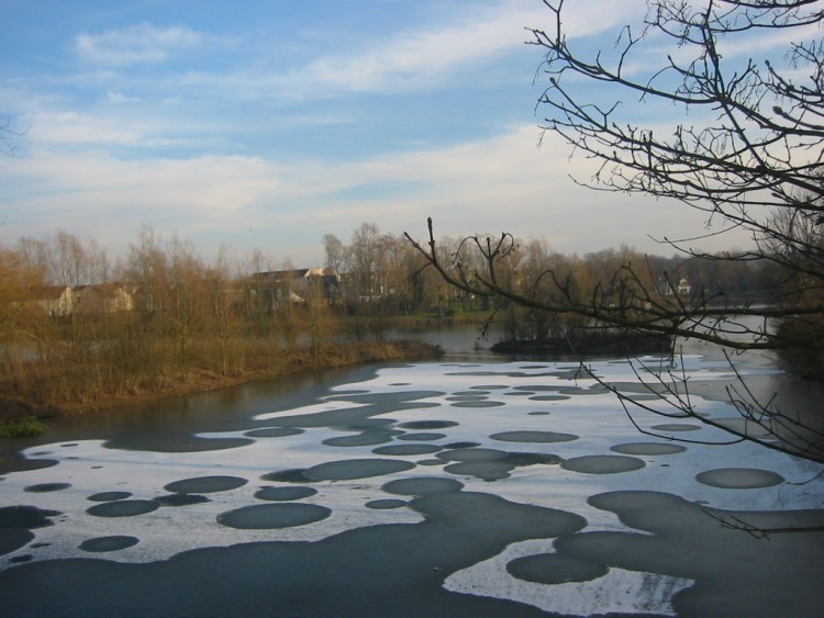 Wallpapers Trips : Europ France > Ile-de-France L' Isle-Adam (95) - Ronds dans la glace