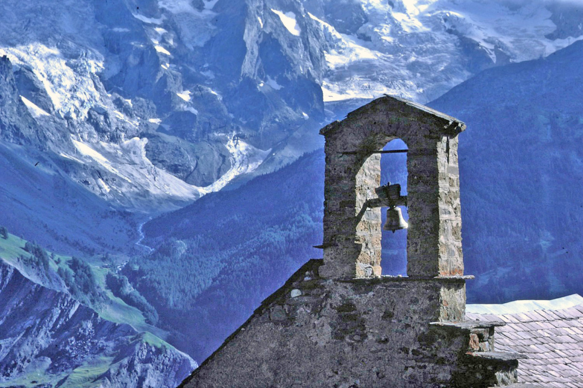 Wallpapers Constructions and architecture Religious Buildings Les Ecrins