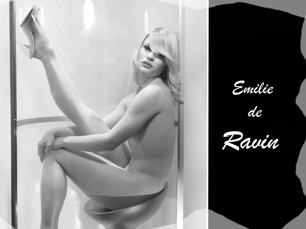 Fonds d'cran Clbrits Femme Emilie de Ravin 