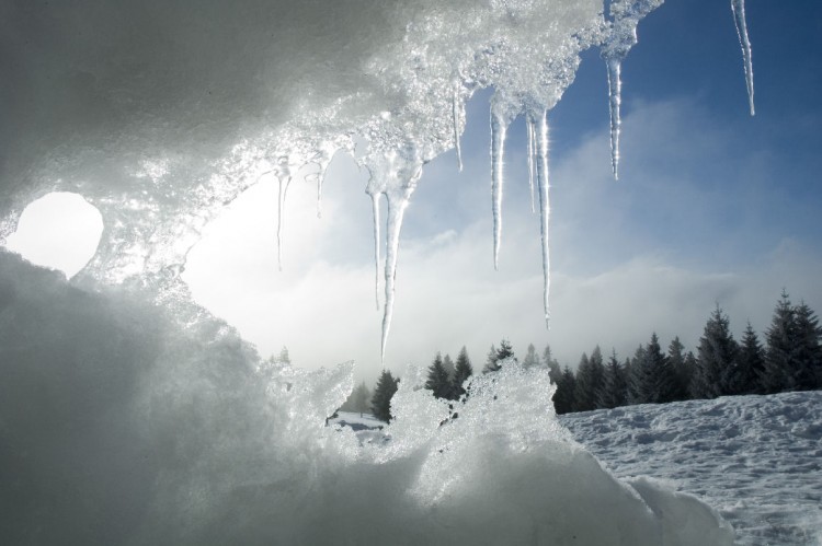 Fonds d'cran Nature Saisons - Hiver Dans un igloo