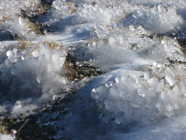 Wallpapers Nature Saisons - Winter Formation de glaons en surface.