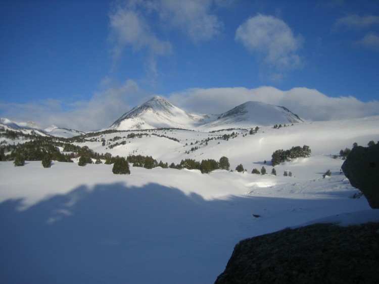 Fonds d'cran Nature Saisons - Hiver Les Pyrnes prs de l'Andorre