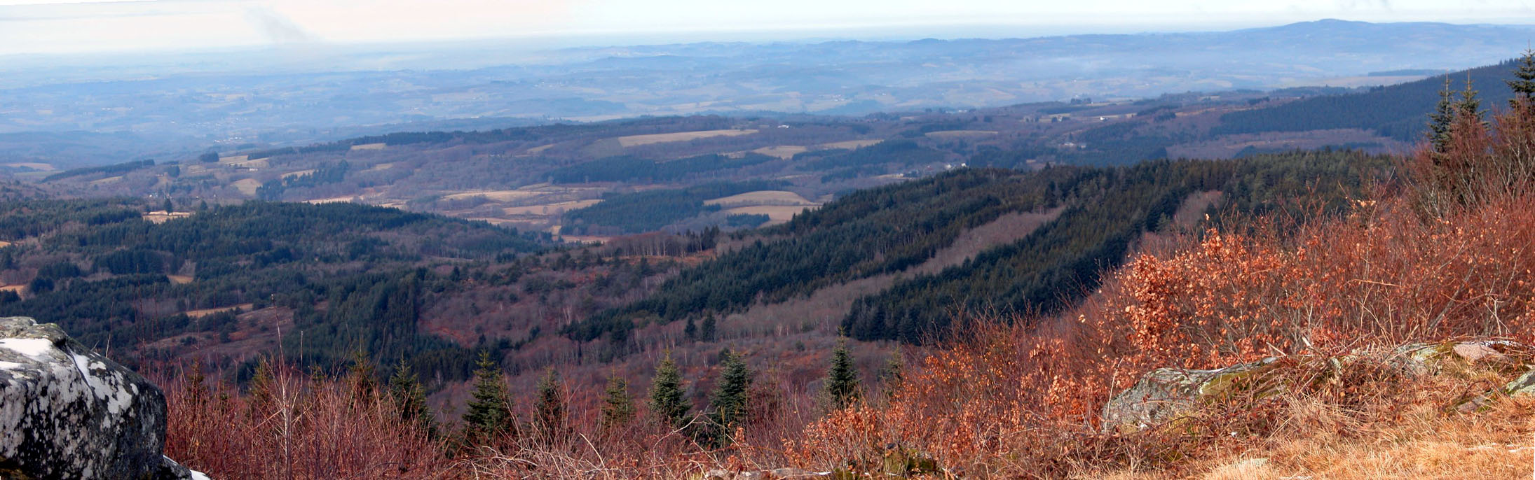 Fonds d'cran Voyages : Europe France > Limousin Panorama sur Les Mondires