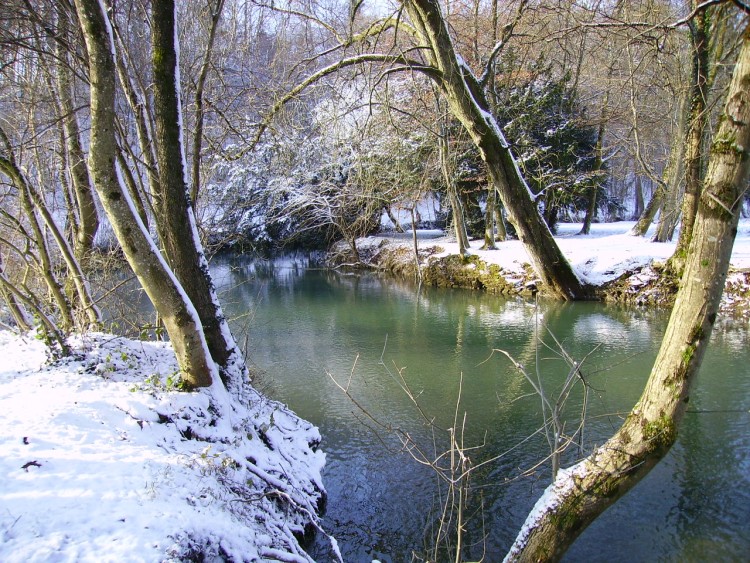 Fonds d'cran Nature Saisons - Hiver rivire en hivers