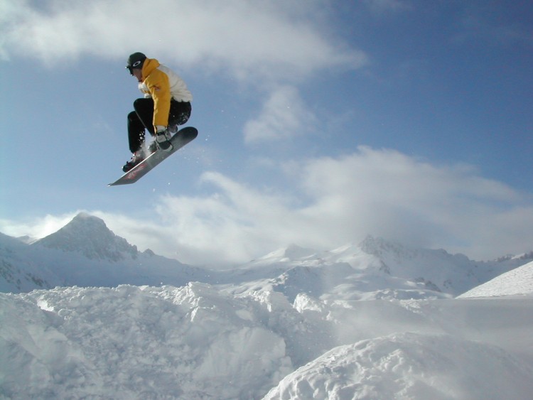 Fonds d'cran Sports - Loisirs Snowboard come fly with me!