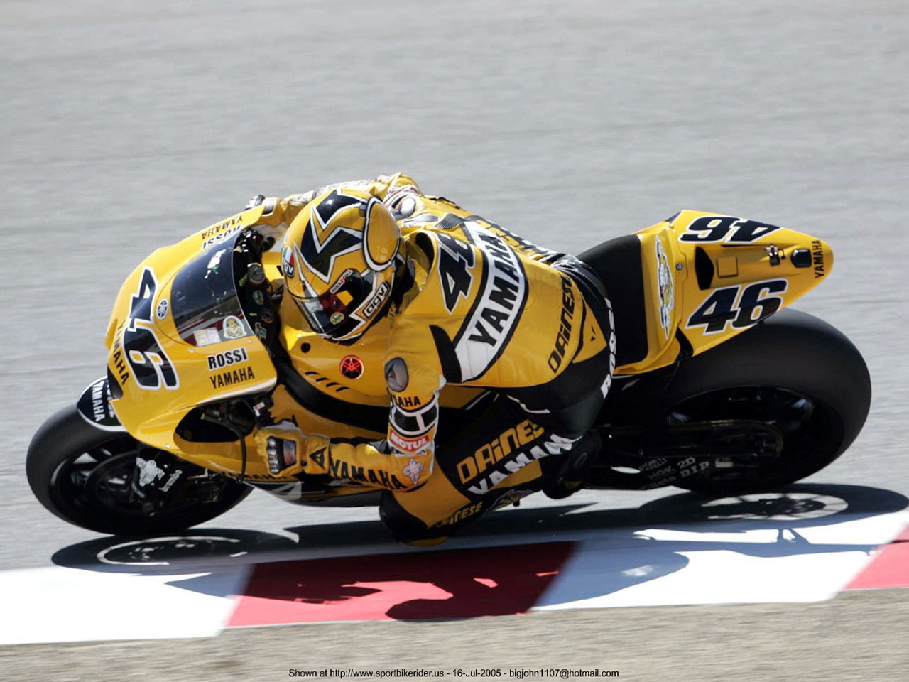 Fonds d'cran Motos Rossi Valentino Rossi - Laguna Seca MotoGP 2005