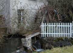 Fonds d'cran Constructions et architecture Roue de moulin  eau