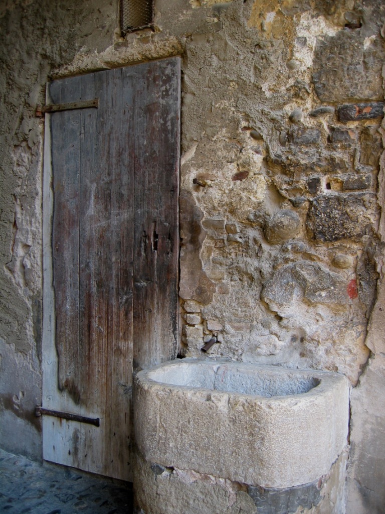 Wallpapers Constructions and architecture Doors - Windows - Porch Ruelle du Village de Cagnes-sur-mer