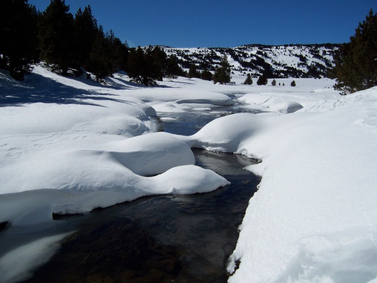 Fonds d'cran Nature Saisons - Hiver Torrent gel