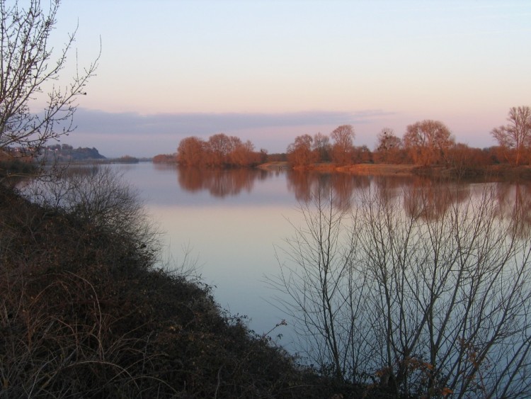 Fonds d'cran Nature Couchers et levers de Soleil Bord de Loire