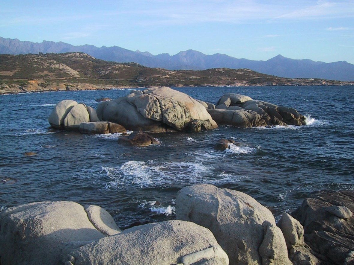 Fonds d'cran Voyages : Europe France > Corse Bord de mer