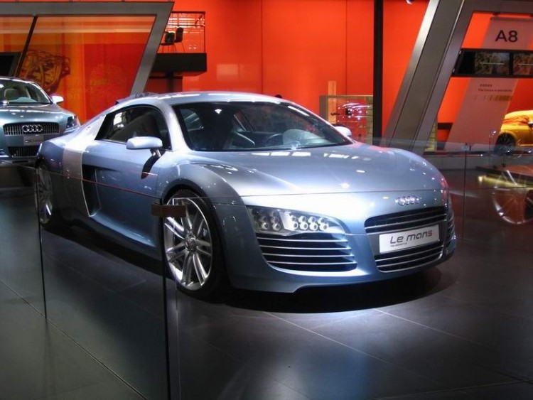 Fonds d'cran Voitures Audi a8