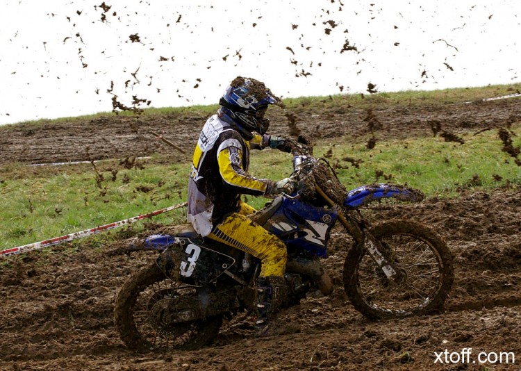 Fonds d'cran Motos Motocross Chasteau 2006 encore ...