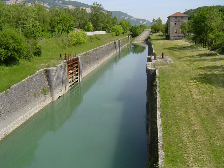 Wallpapers Trips : Europ France > Rhne-Alpes cluse de Sault Brenaz dans l'Ain