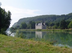 Wallpapers Trips : Europ chteau de Vertrieu dans l'Isre