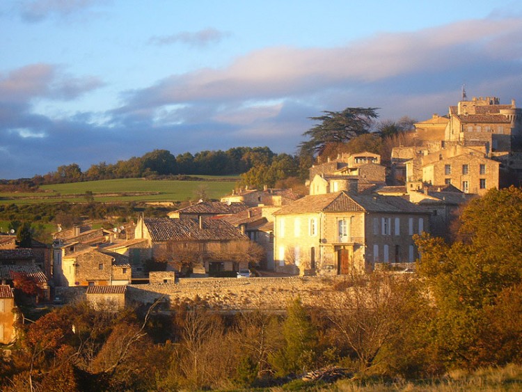 Wallpapers Trips : Europ France > Provence-Alpes-Cte d'Azur Village de Murs