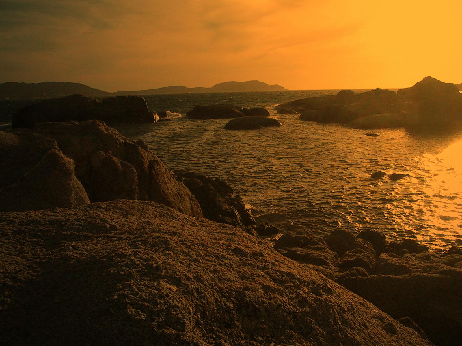 Fonds d'cran Nature Mers - Ocans - Plages Cte Corse au couchant