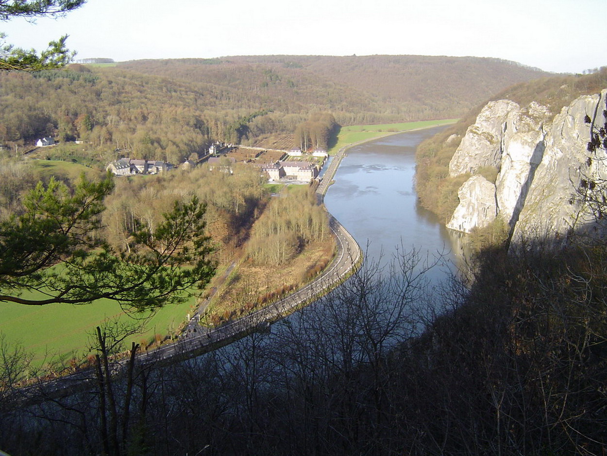 Fonds d'cran Voyages : Europe Belgique La Meuse aux environs de Givet 2