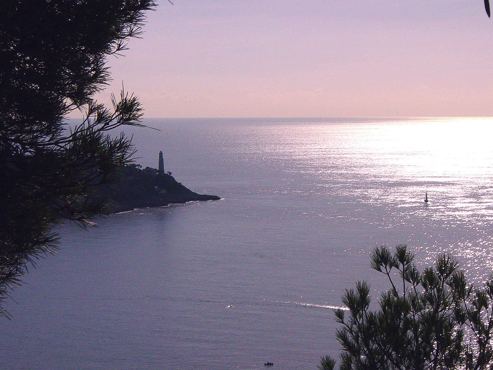 Fonds d'cran Voyages : Europe France > Provence-Alpes-Cte d'Azur phare st jean cap ferrat 06