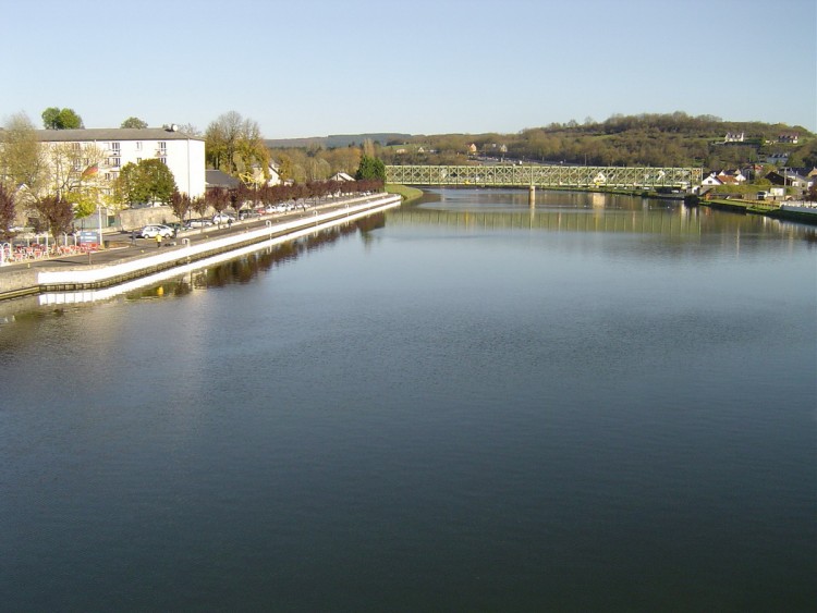 Fonds d'cran Nature Fleuves - Rivires - Torrents du pont de Givet