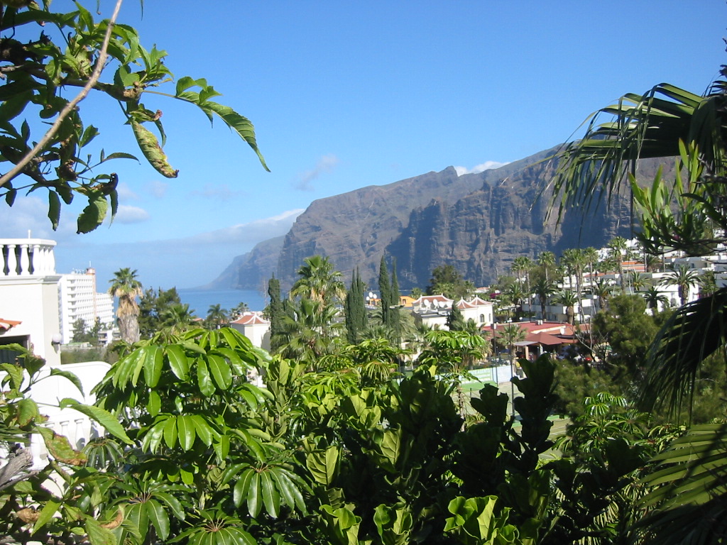 Fonds d'cran Voyages : Afrique Les Canaries Los Gigantes (Tnrife) 3