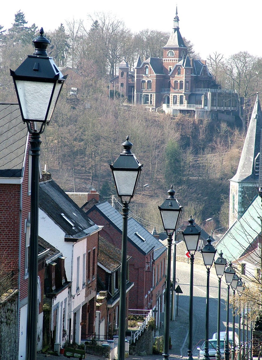 Fonds d'cran Voyages : Europe Belgique Le mur de Thuin