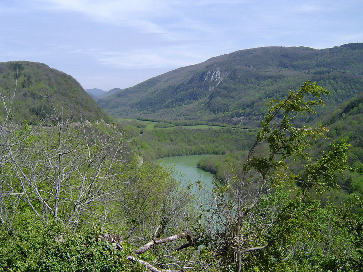 Fonds d'cran Voyages : Europe France > Rhne-Alpes le Cerdon dans l'Ain