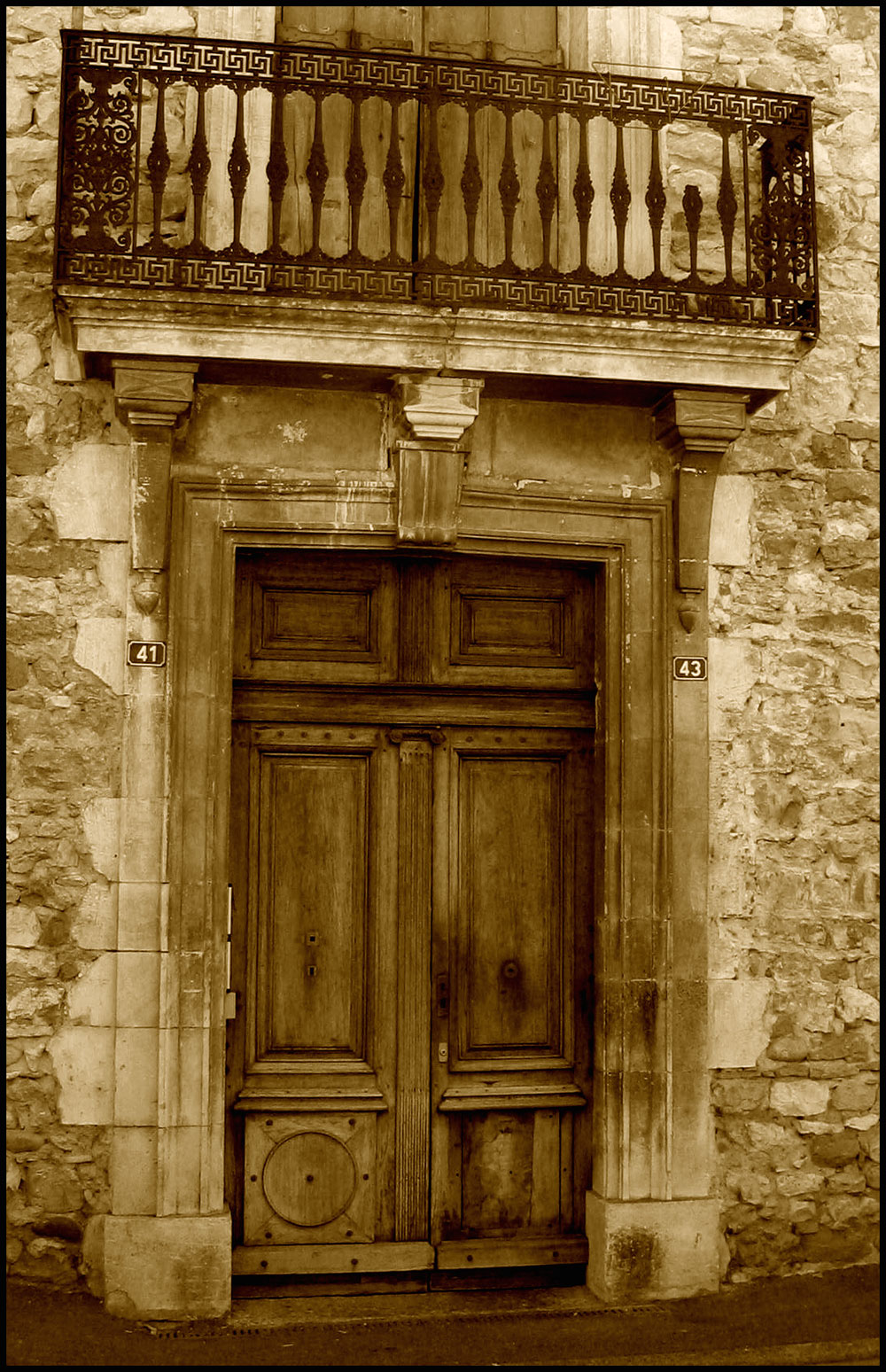 Fonds d'cran Constructions et architecture Portes - Fentres - Porches Porte  Vallon Pt D'arc    Ardeche