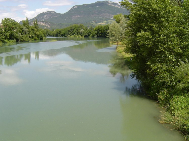 Fonds d'cran Nature Fleuves - Rivires - Torrents Yenne en Savoie