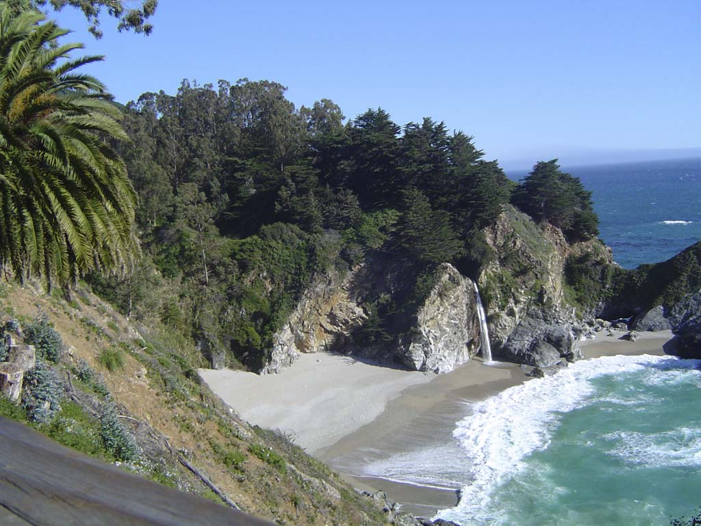 Fonds d'cran Voyages : Amrique du nord Etats-Unis Chutes de Julia Pfeiffer Burns State Park (Californie)