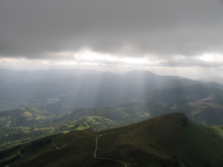 Wallpapers Nature Skies - Clouds En haut de la Rhune