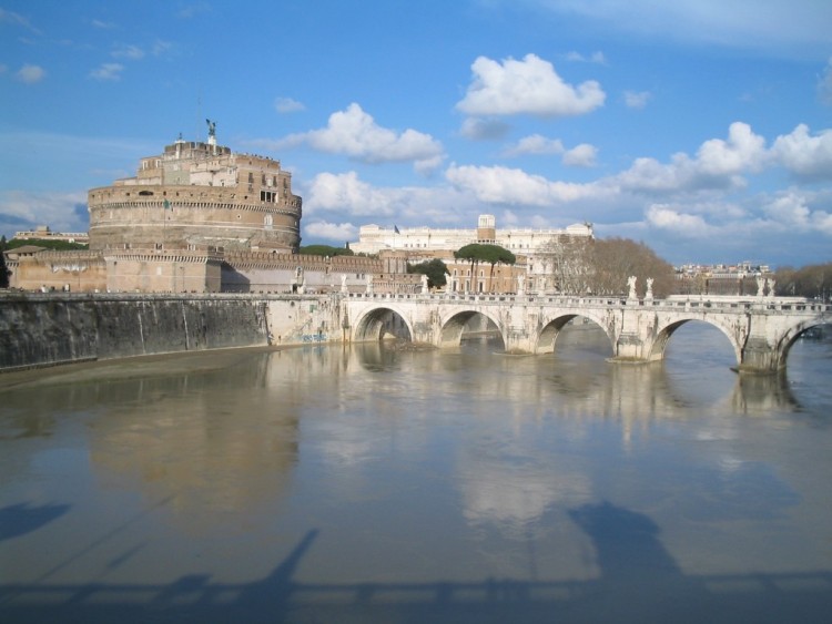 Fonds d'cran Voyages : Europe Italie Le Tibre, le pont St-Ange et le chateau St-Ange