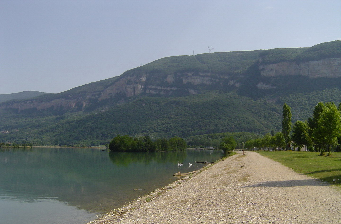 Fonds d'cran Voyages : Europe France > Rhne-Alpes le Point Vert en Isre