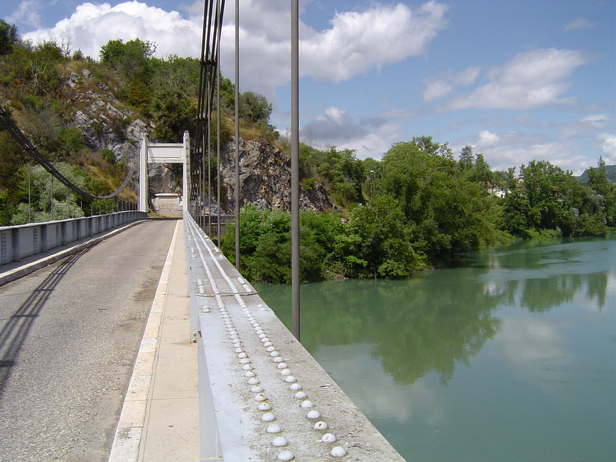 Fonds d'cran Constructions et architecture Ponts - Aqueducs Yenne en Savoie 2