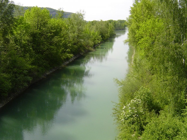 Fonds d'cran Nature Fleuves - Rivires - Torrents cluse de Sault Brenaz dans l'Ain 2