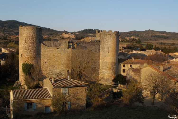 Fonds d'cran Constructions et architecture Chteaux - Palais Les Corbires