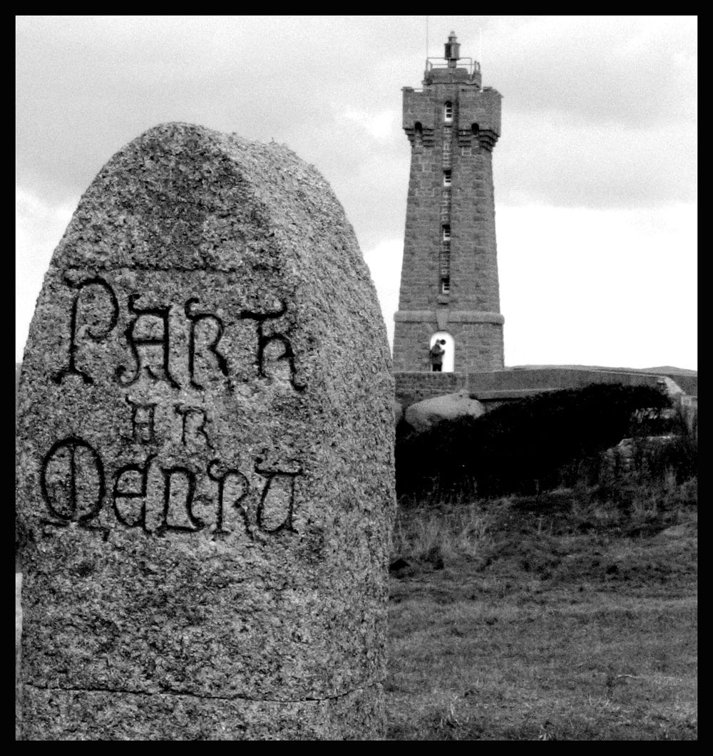 Fonds d'cran Constructions et architecture Phares Le sentier des douaniers Bretagne 2006